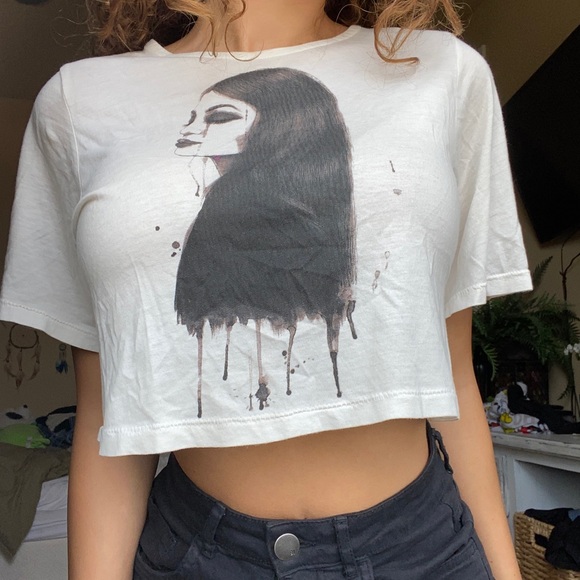 Top - Picture 1 of 2